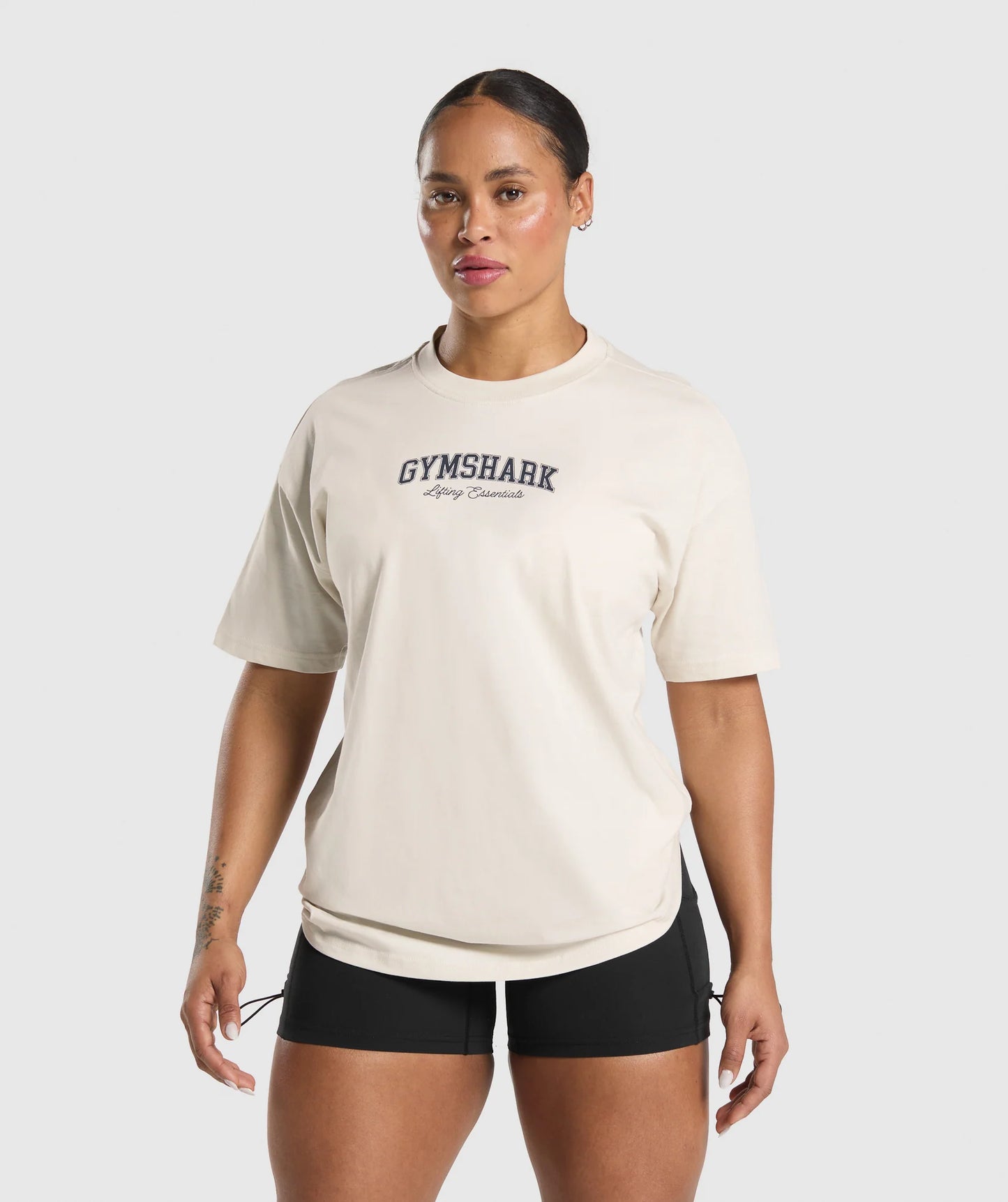 GYMSHARK/ LIFTING ESSENTIALS GRAPHIC OVERSIZED T-SHIRT WOMAN