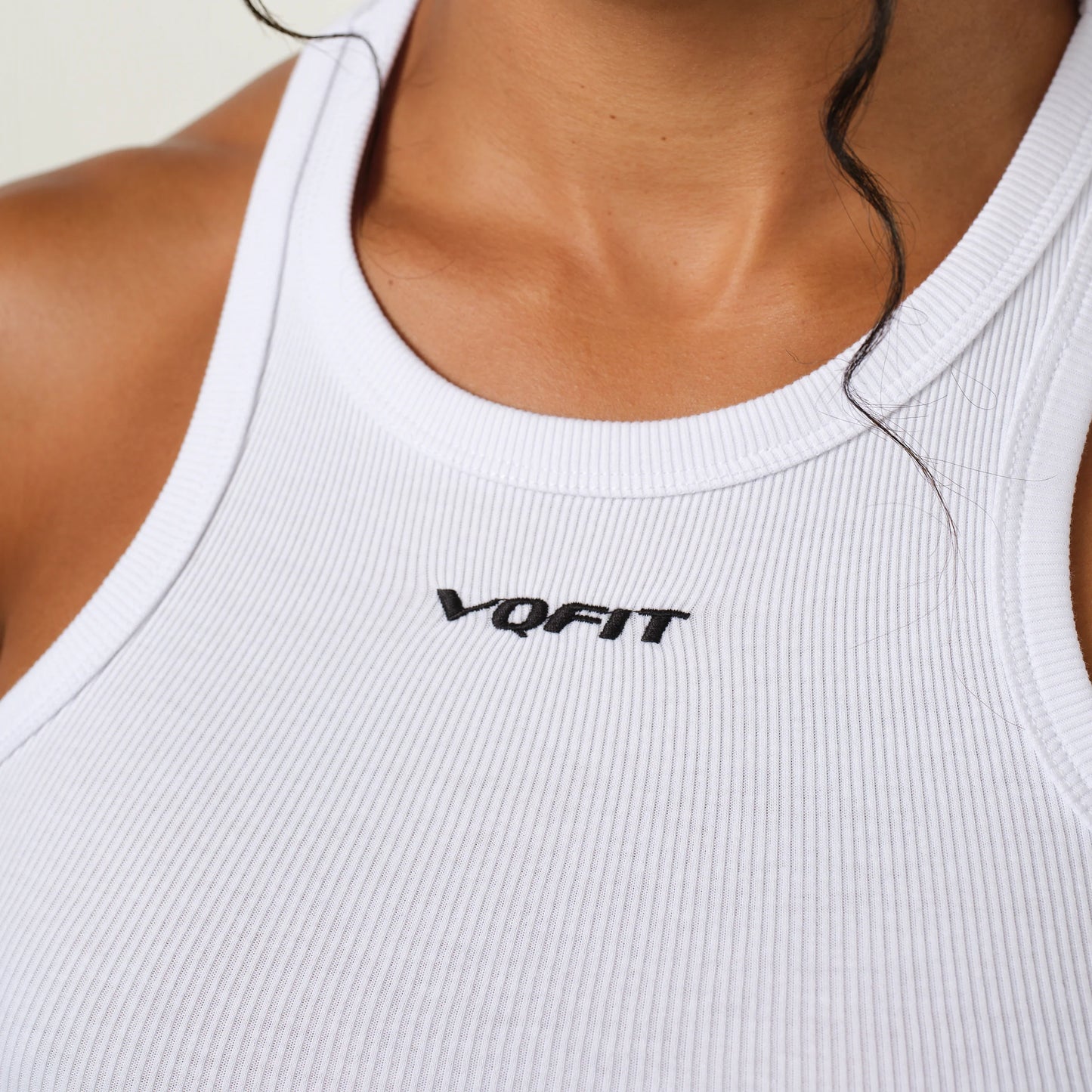 VANQUISH/ RACER WHITE RIBBED VEST WOMAN