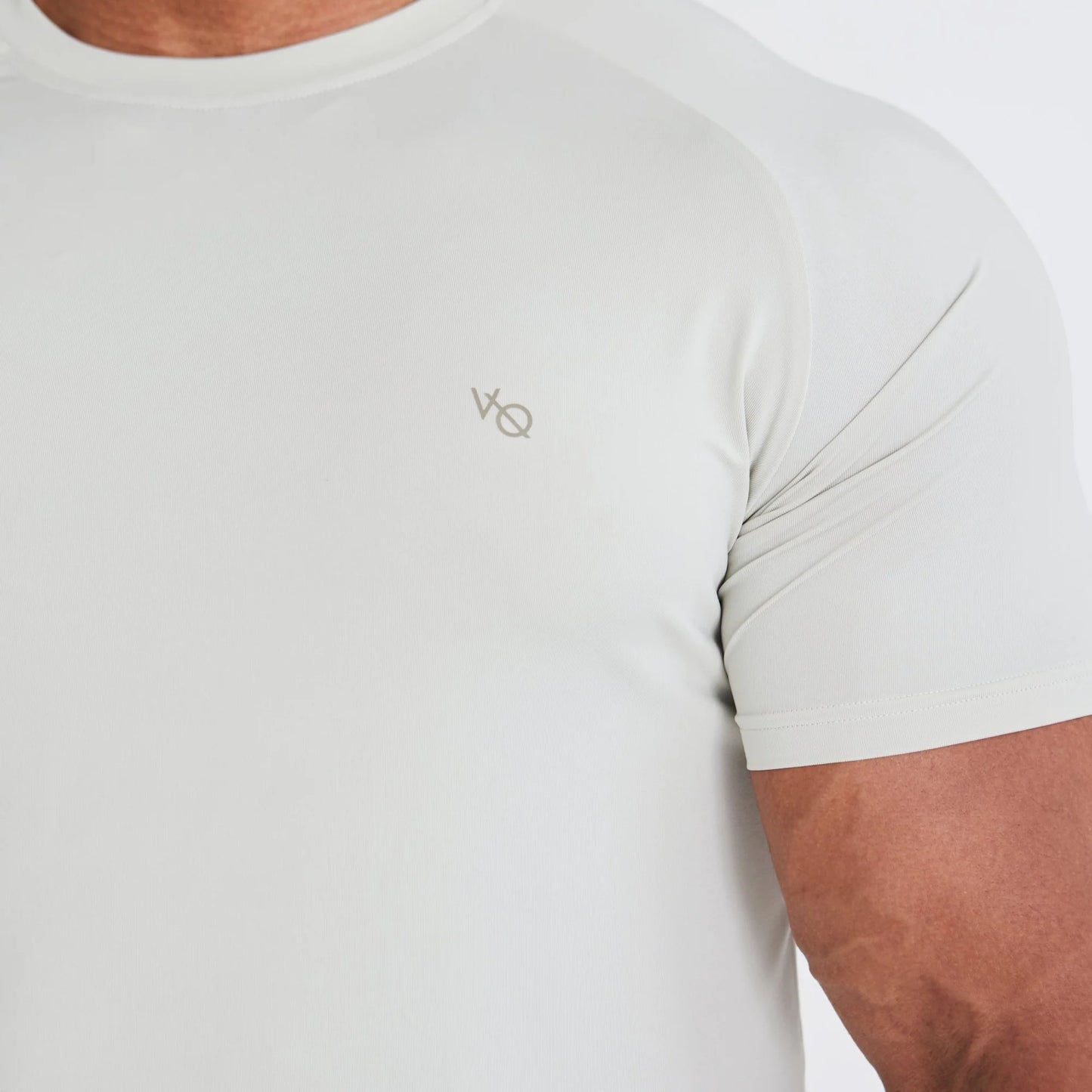 VANQUISH/ VANQUISH ESSENTIAL STONE PERFORMANCE SHORT SLEEVE T SHIRT MEN