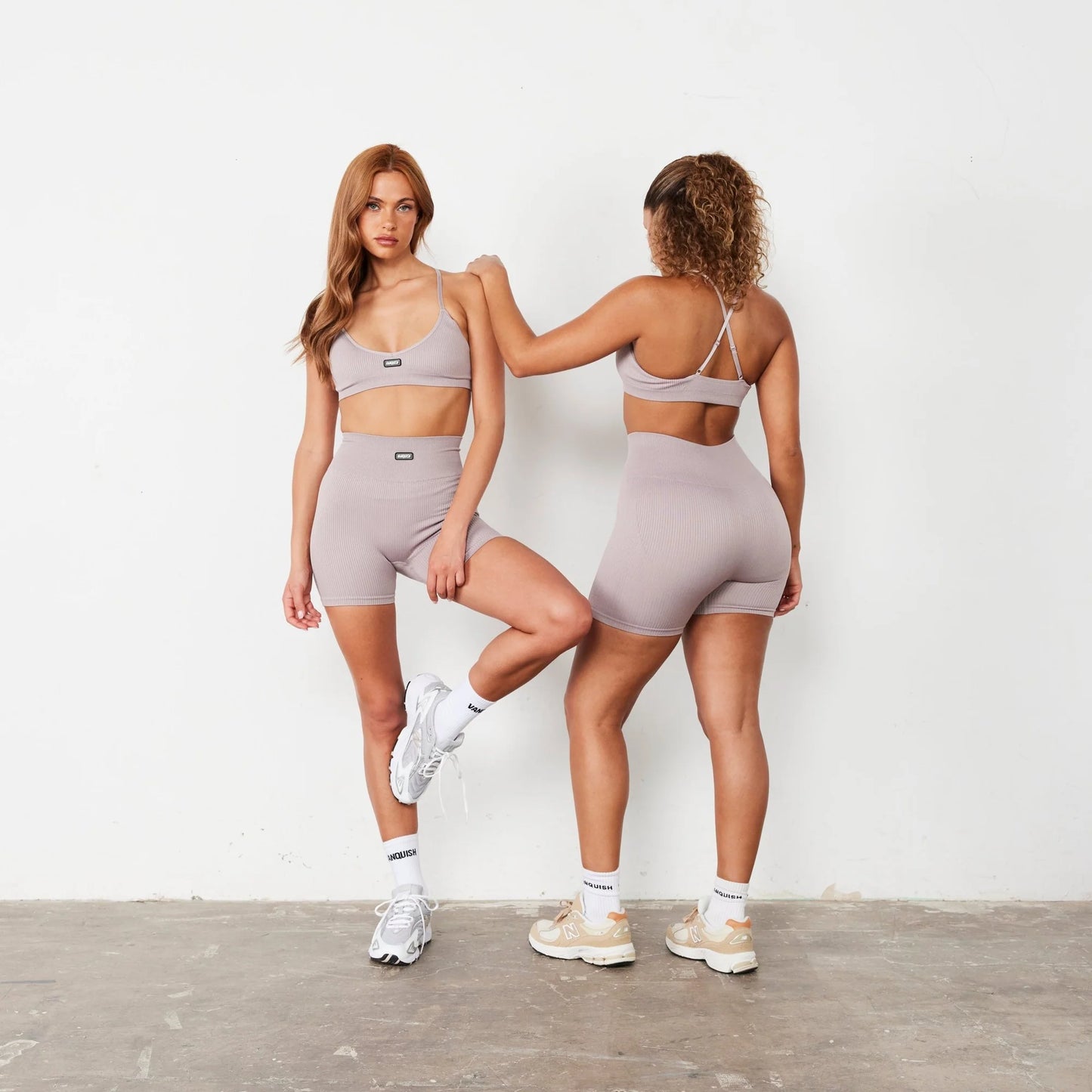 VANQUISH/ RIBBED SEAMLESS BLUSH SHORTS WOMAN