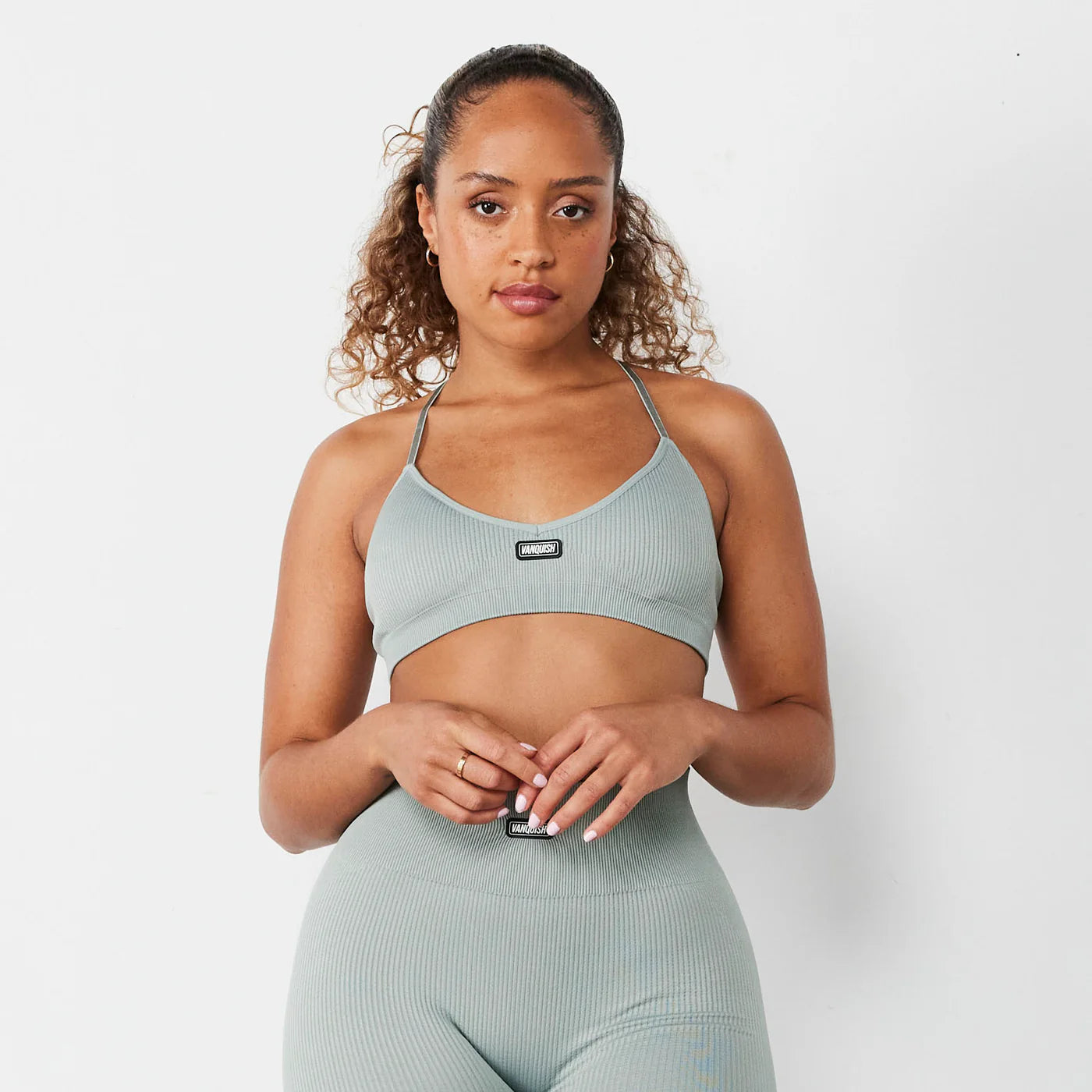 VANQUISH/ RIBBED SEAMLESS SLATE GREY CROSS BACK LOW SUPPORT BRA WOMAN